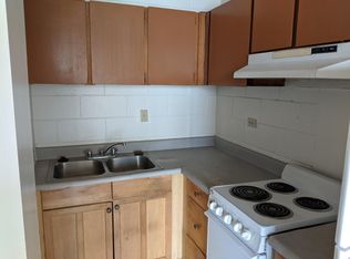 2738 Kaaha St, Honolulu, HI 96826