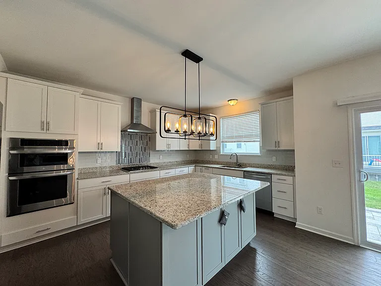278 Springview St — Photo 14