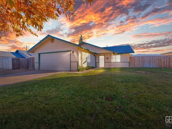 20404 Sierra Ave, Tehachapi, CA 93561