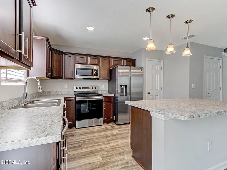 11278 Margarets Landing Pl — Photo 11