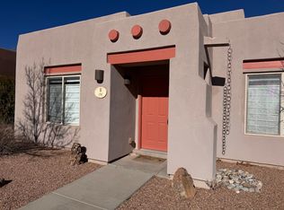 26 E Saddleback Mesa, Santa Fe, NM 87508