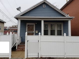 1646 W 32nd Pl, Chicago, IL 60608