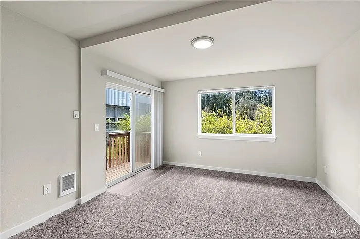 5110 Boston Harbor Rd NE — Photo 6
