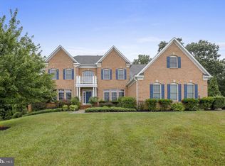 8941 Sahalee Ct, Pasadena, MD 21122