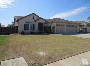 10613 Quiet Breeze Ln, Bakersfield, CA 93311
