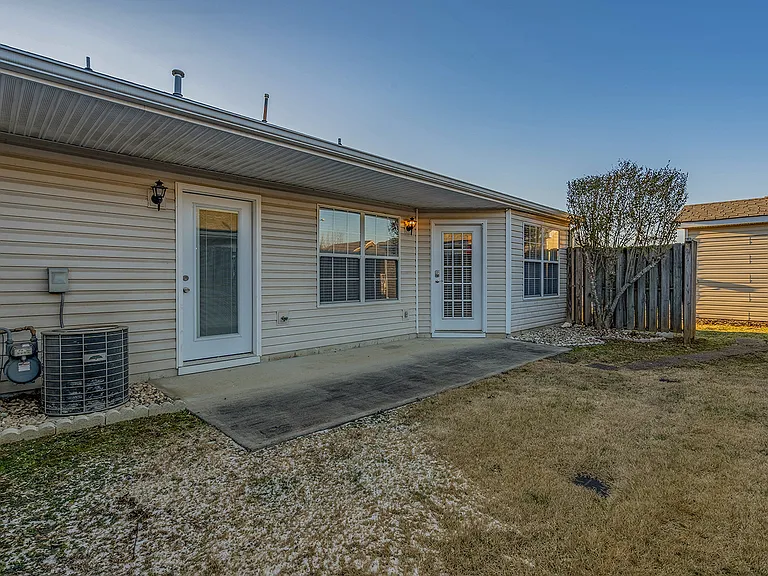2234 Hickory Manor Way — Photo 34