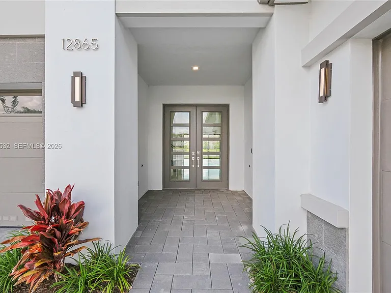 12865 Wingspan Ct — Photo 10