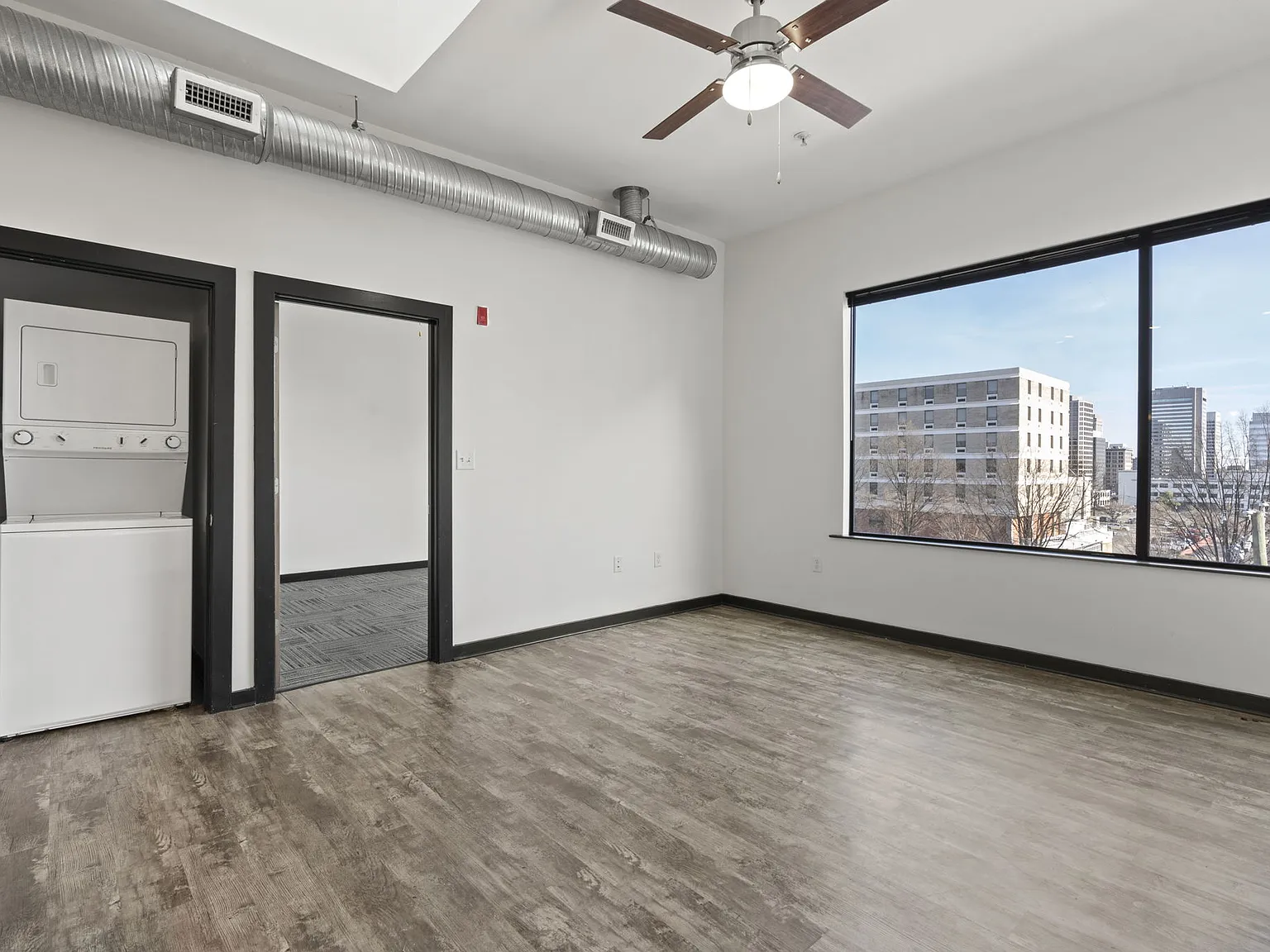 Matrix Midtown — Photo 3
