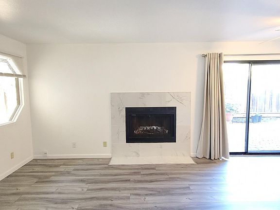 4th image of 1005 Helen Ave #5