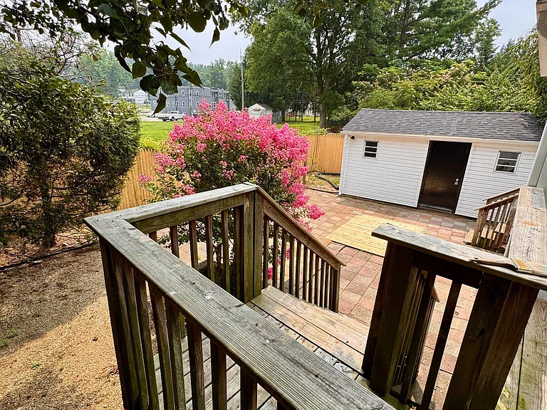 208 Chestnut Rd — Photo 7