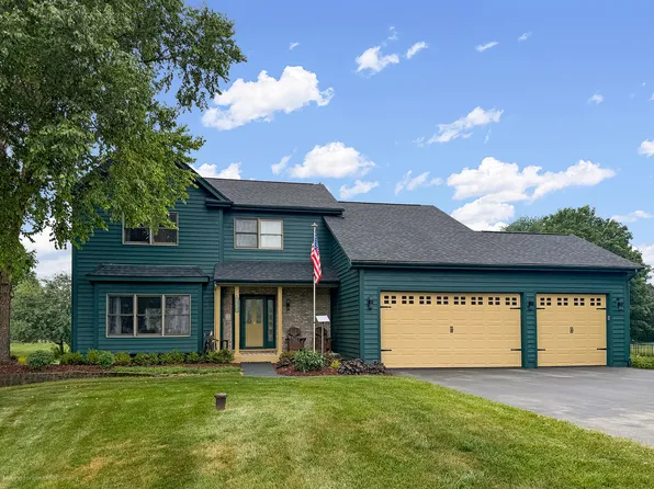 2313 S Hidden Trl, Spring Grove, IL 60081