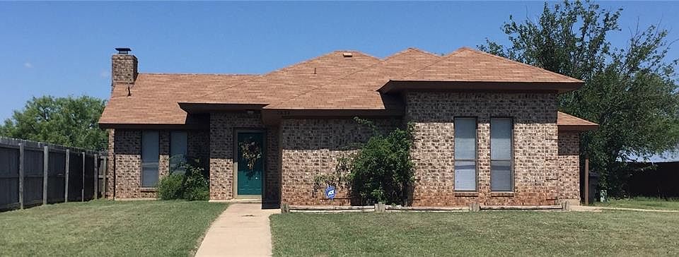 1st image of 2632 Melissa Ln