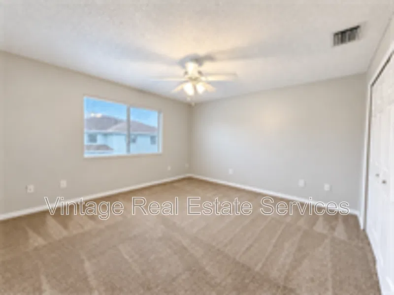 2 bed, 2.5 bath, 1490 sqft, $1,695 — Photo 4