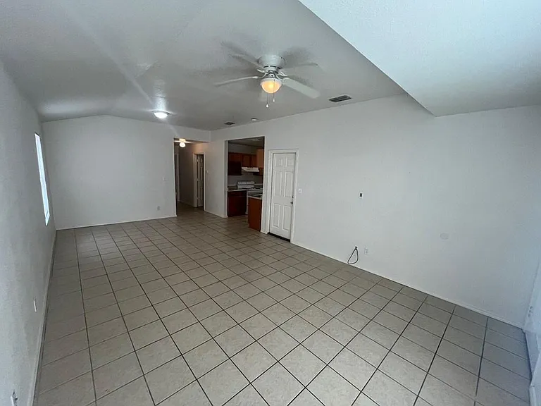 1210 Chaparral St — Photo 3