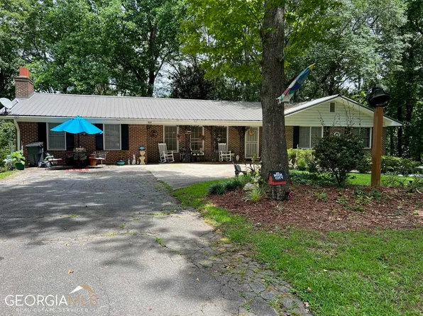 667 Woodland Brook Dr, Tallapoosa, GA 30176