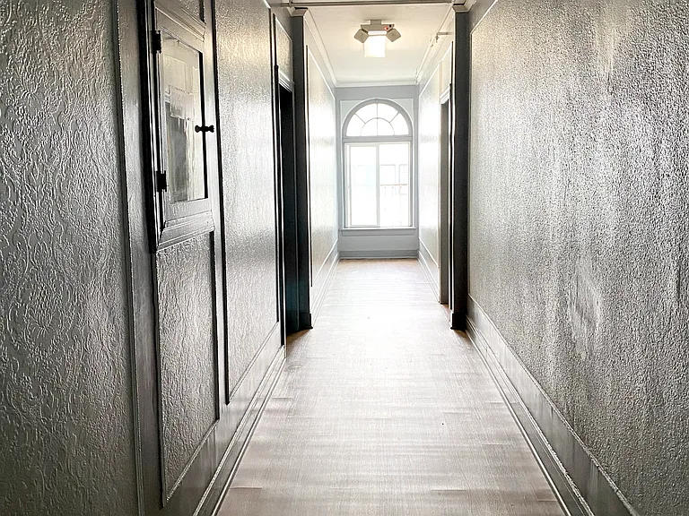 LA Rentals — Photo 8