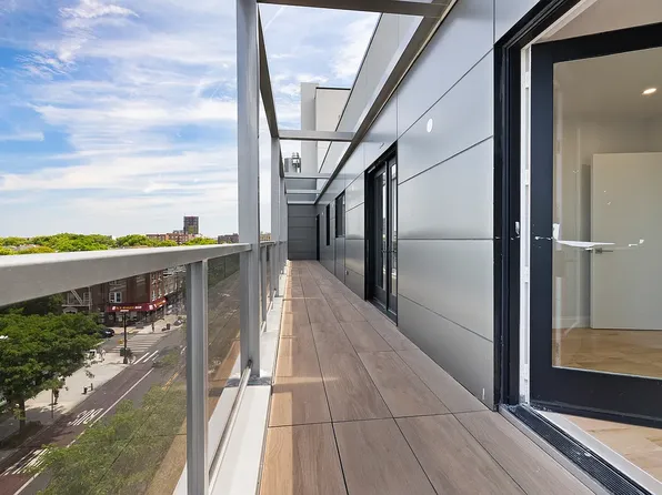 492 Kings Highway image 8 of 10