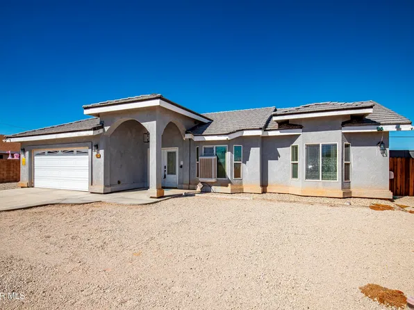 9025 Redwood Blvd, California City, CA 93505
