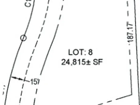 8 Blackbird Ln, Bettendorf, IA 52722