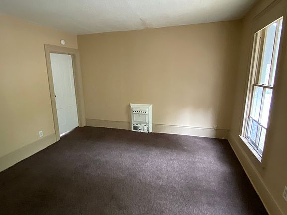 4th image of 610 W Creighton Ave #3