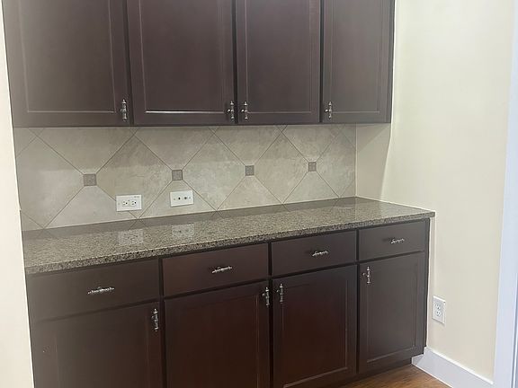 5th image of 6166 Holly Park Ln Unit 160