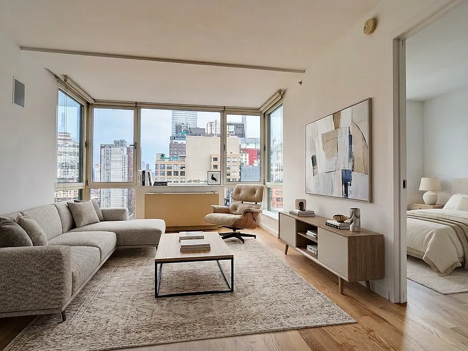 350 W 37th St #14D