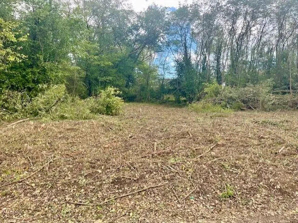 648 E Main St, Mount Sterling, KY 40353