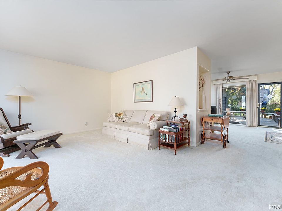 726 Devonshire Rd, photo 8