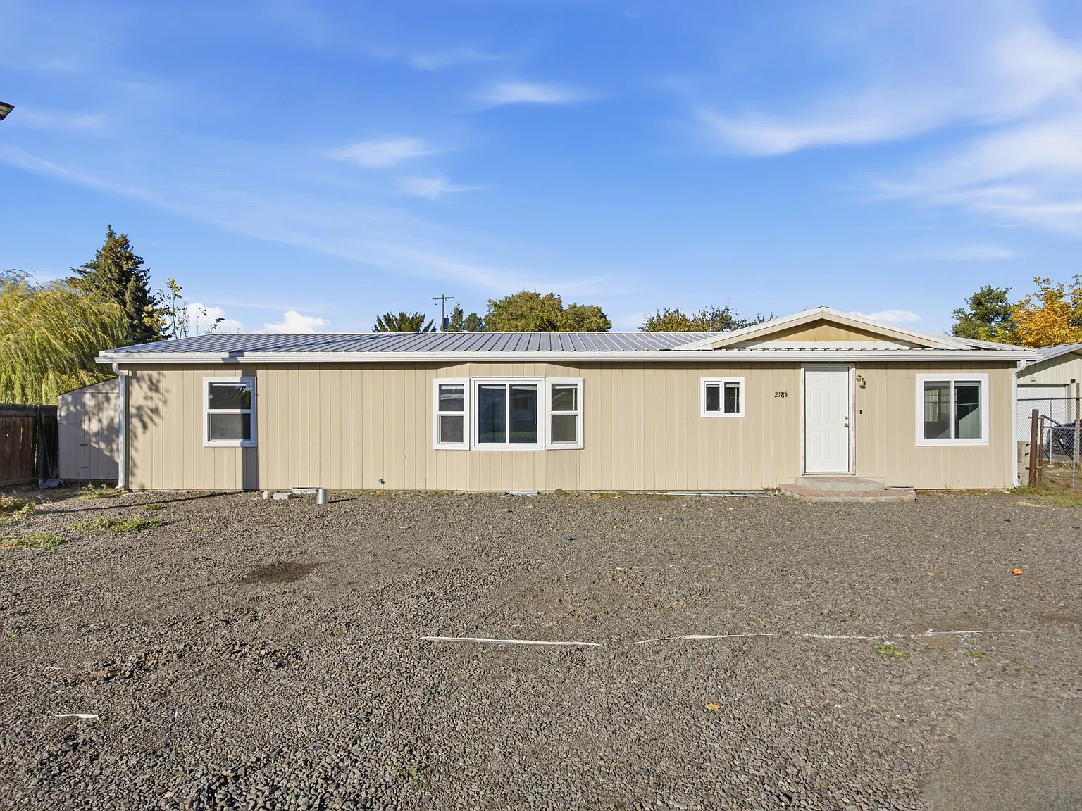 3 bed, 1344 sqft, $2,200 — Photo 1