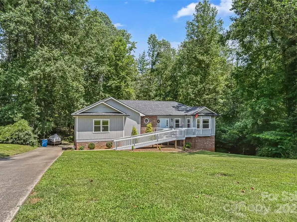 207 Jacksons Run, Morganton, NC 28655