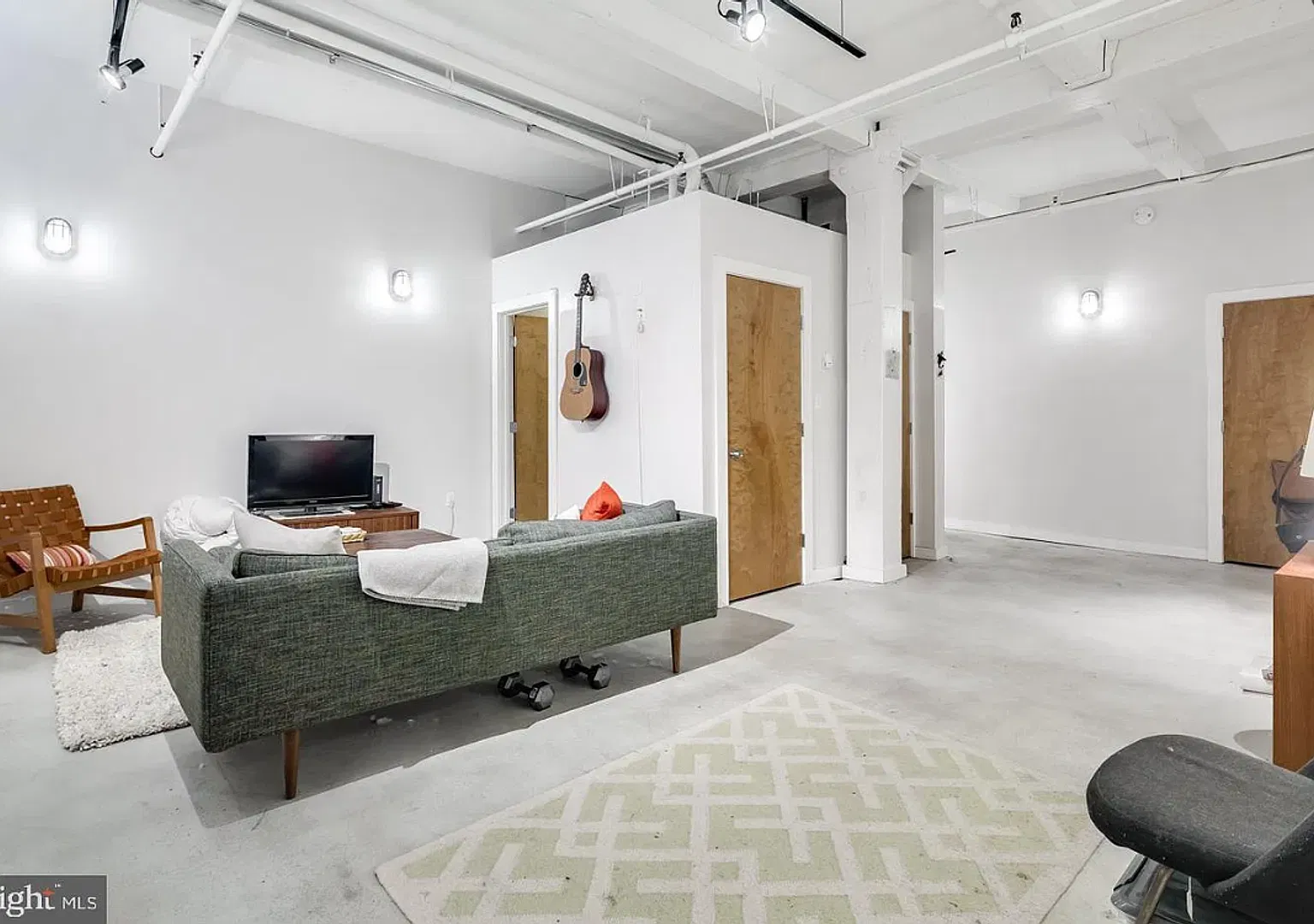 314 Brown Street — Photo 4