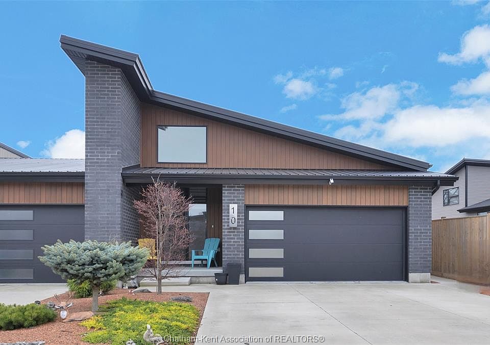 1st image of 10 Clara Cres