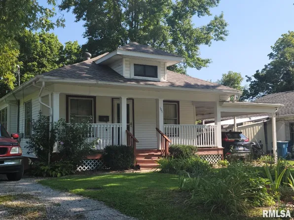 111 Douglas St, Anna, IL 62906