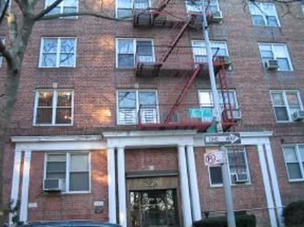 2514 East 7th Street image 1 of 5