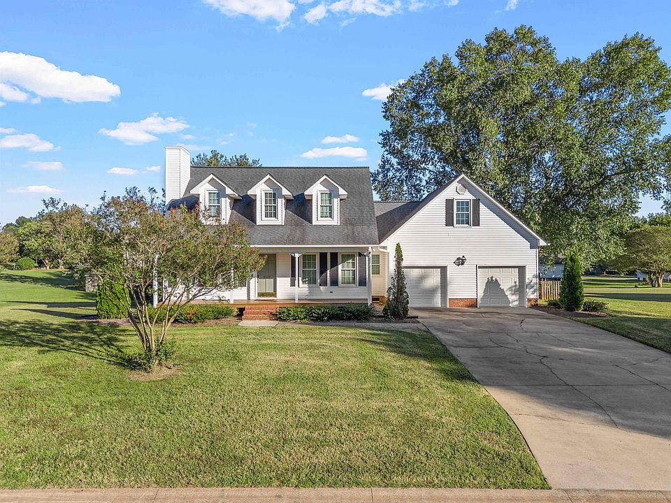 1st image of 207 SW Fieldsedge Dr