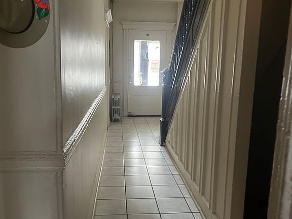 5th image of 16629 88th Ave #1