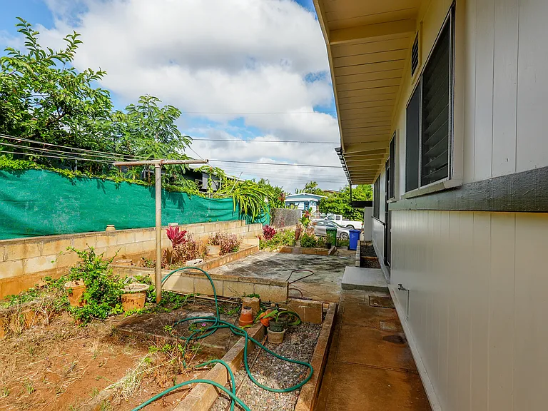 94-352 Kahuawai St — Photo 21