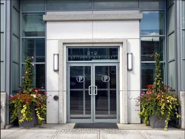 212 Eglinton Ave E #1410, Toronto, ON M4P 0A3
