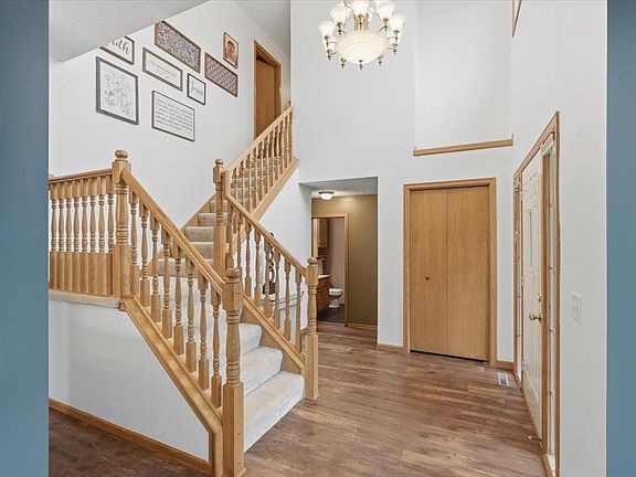 2nd image of 217 Meadow Sweet Pl