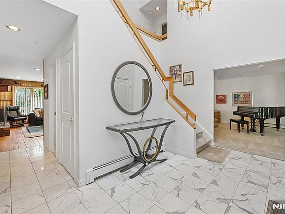 2nd image of 585 Churchill Road