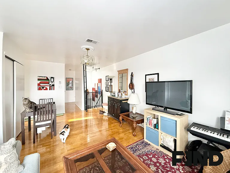 1699 11th Ave #3 — Photo 2