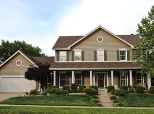 622 Arbor Haven Dr, Ballwin, MO 63021