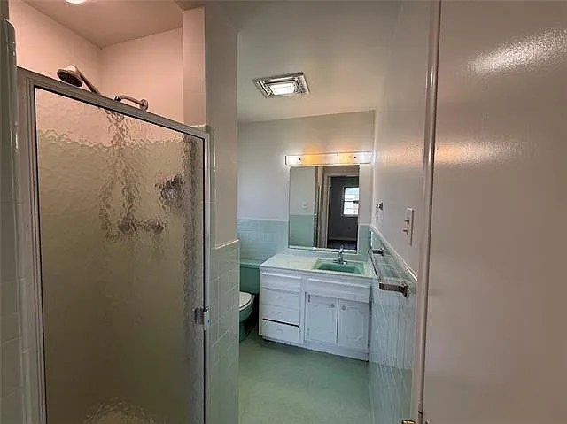 420 E William David Pkwy — Photo 18