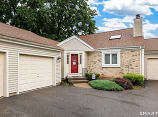 Lewins Crossing, Manchester, CT 06042