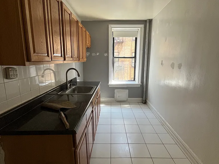 3320 Avenue H #6E — Photo 5