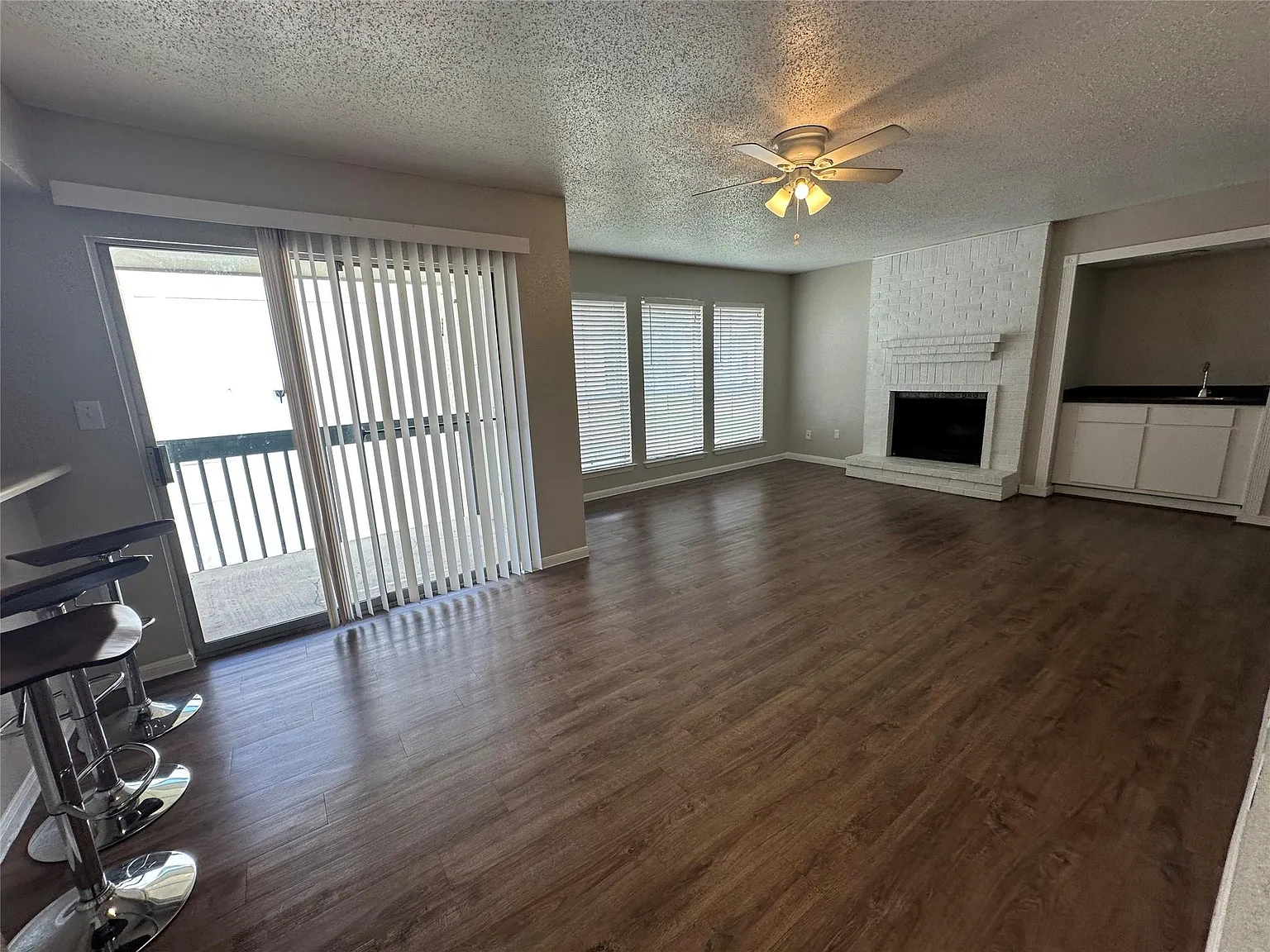 250 El Dorado Blvd — Photo 4