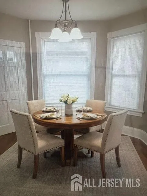 2 bed, 1.0 bath, $2,200 — Photo 4