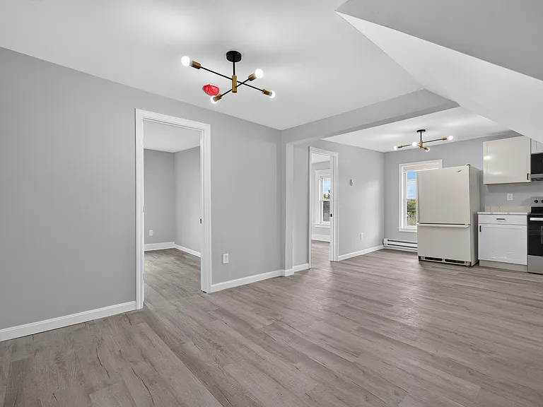 303 W Main St #3 — Photo 8
