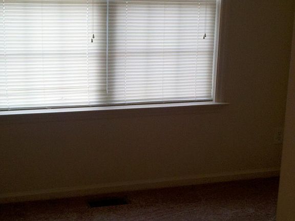 5th image of 630 Quincy Ct
