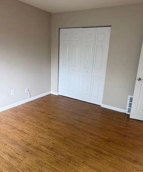 671 Southwell Ln — Photo 11